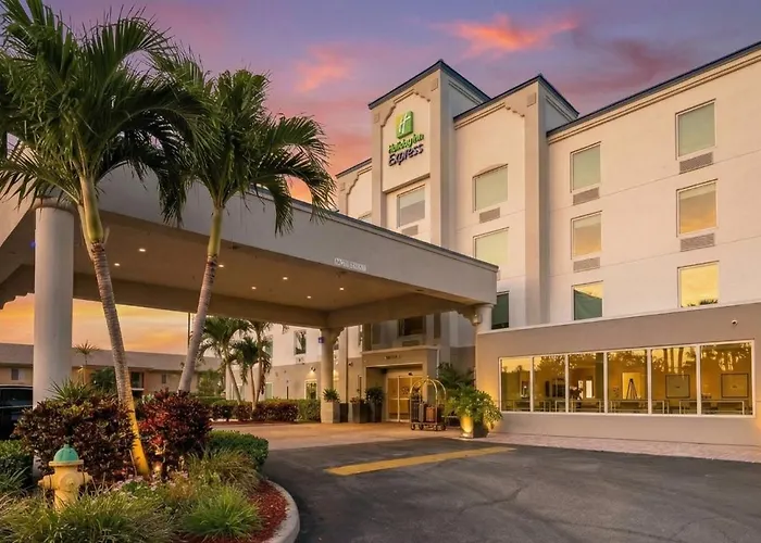 Cheap hotels Holiday Inn Express & Suites Cocoa Beach By Ihg